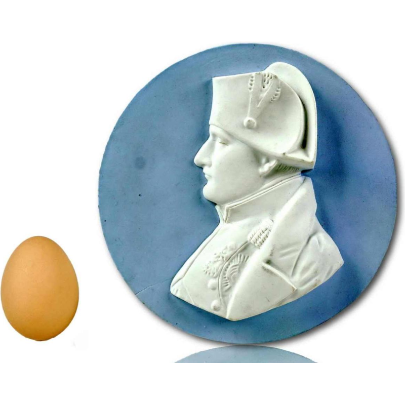 Medaillon in laag reliëf 'Profil de Napoléon Ier' porseleinen biscuit, 19e eeuw