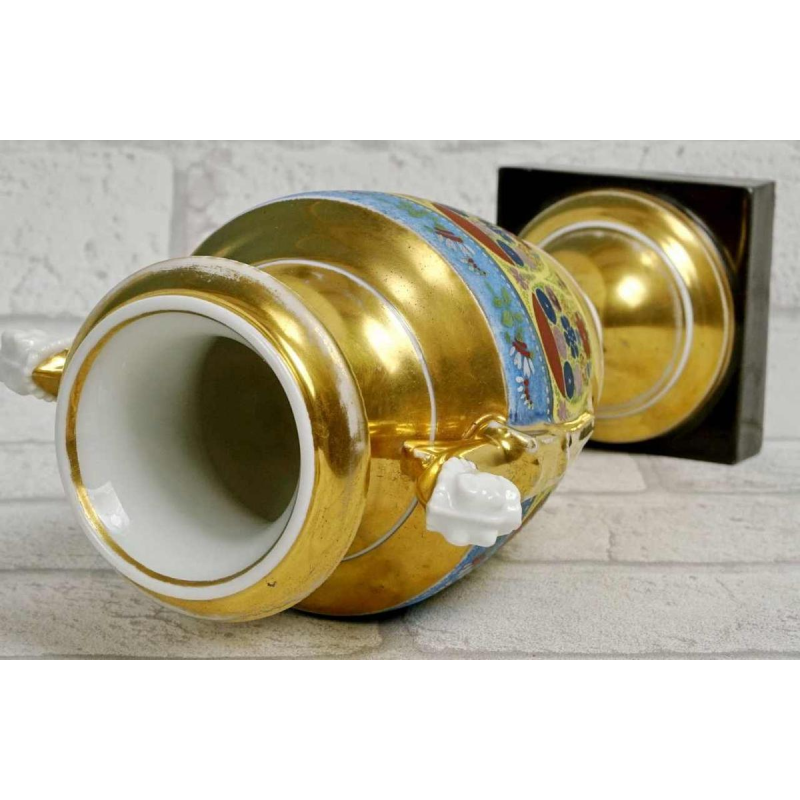 Paris porcelain, baluster vase on pedestal, early 19th century