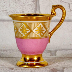 Porcelaine de Paris, petite tasse et soucoupe, début XIXe s