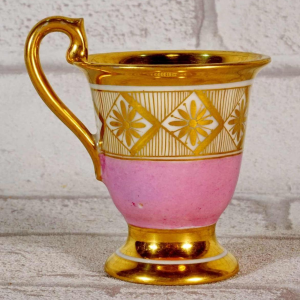 Porcelaine de Paris, petite tasse et soucoupe, début XIXe s