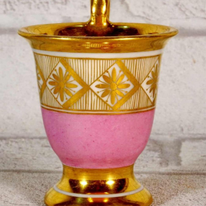 Porcelaine de Paris, petite tasse et soucoupe, début XIXe s