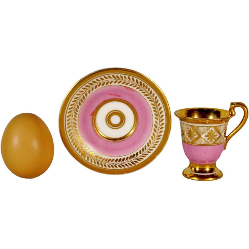 Porcelaine de Paris, petite tasse et soucoupe, début XIXe s