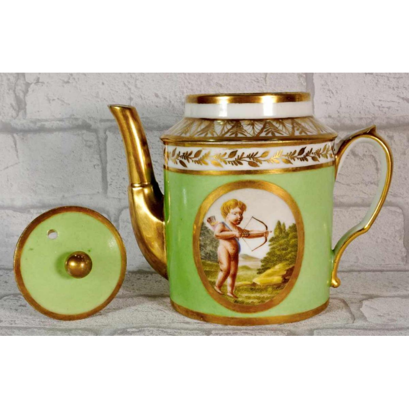 Porcelaine de Paris, cafetière / théière, début XIXe s