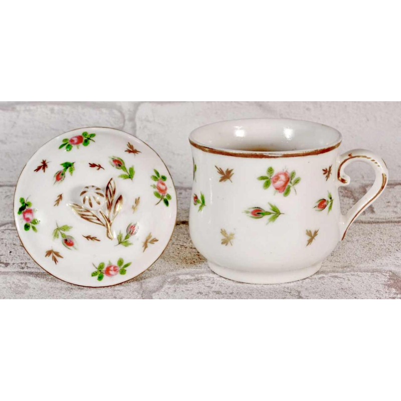 Porcelaine de Paris - Manufacture de Locre, cream or juice pot, 18th century