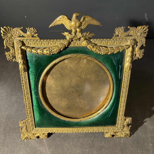 Cadre photo émaillé guilloché Empire, aigle impérial style House of Carl Fabergé