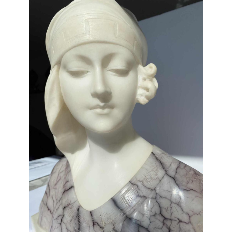 Gustave Van Vaerenbergh 'Buste van een vrouw' Art Nouveau sculptuur in albast, ca 1900