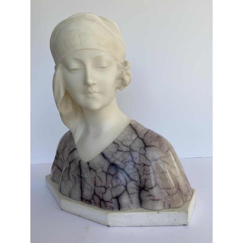 Gustave Van Vaerenbergh 'Buste van een vrouw' Art Nouveau sculptuur in albast, ca 1900