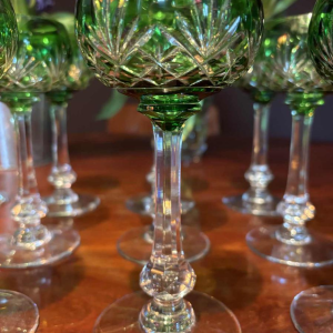 Cristallerie Saint Louis, suite de 10 verres à vin Roemer en cristal, modèle Massenet, XXe s