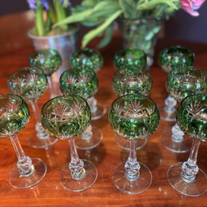 Cristallerie Saint Louis, set of 12 Roemer crystal wine glasses, Massenet model, XXth c
