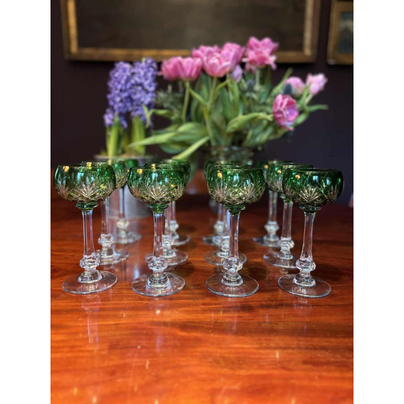 Cristallerie Saint Louis, suite de 10 verres à vin Roemer en cristal, modèle Massenet, XXe s
