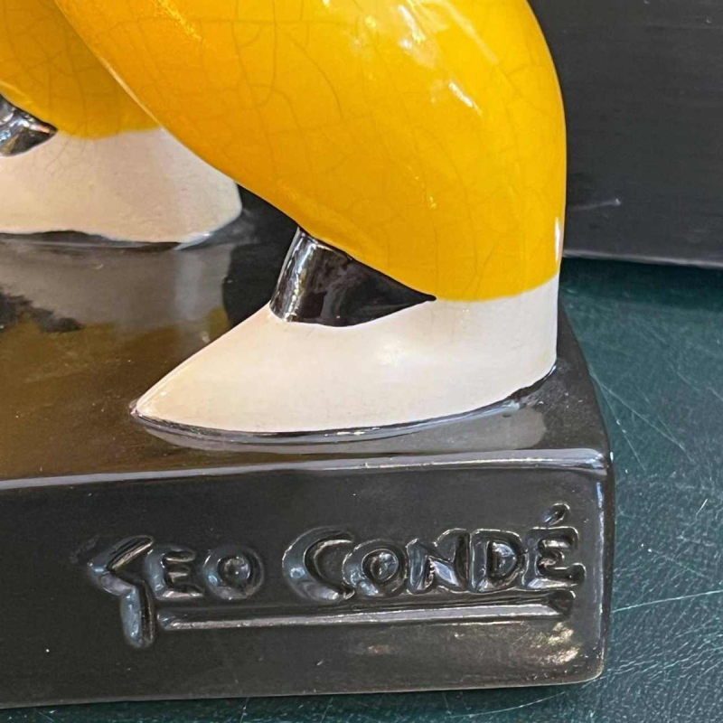 Geo Condé pour Luneville - Saint Clément, Art Deco sculptuur De banjospeler, polychroom keramiek gebarsten aardewerk, 1996