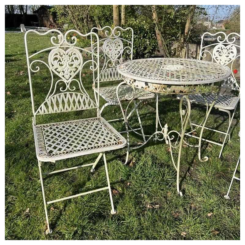 Furniture / Wrought iron garden furniture