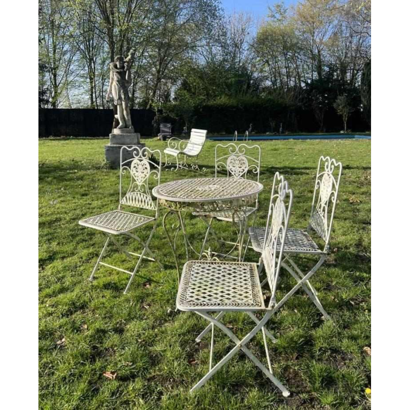 Furniture / Wrought iron garden furniture