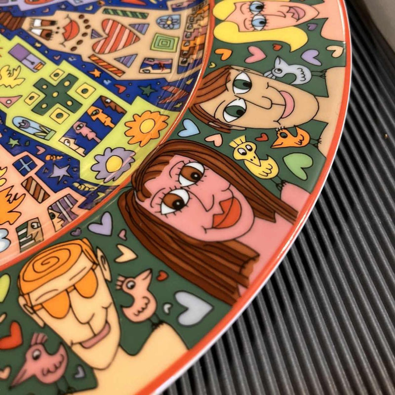 JAMES RIZZI 'City People' Rosenthal Studio-Linie, Street Art porseleinen schaal genummerd 694/1500, ca 1980