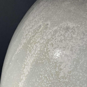 ROGER GUERIN, vase céramique boule Art Déco, forme R030 blanche, grès de Bouffioulx, ca 1925