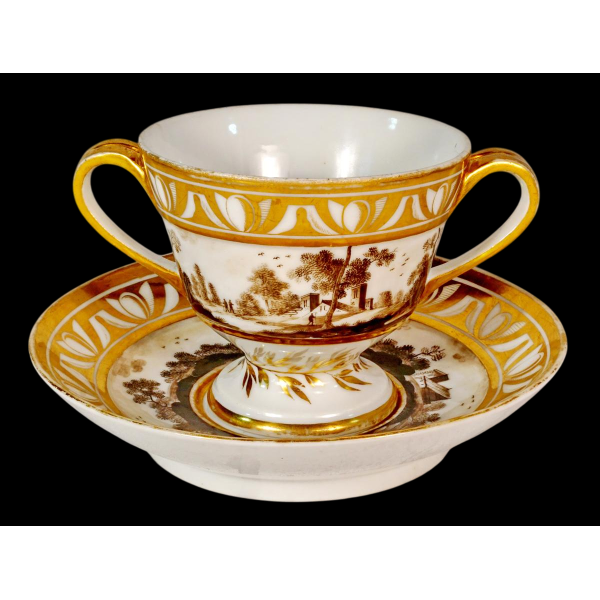 Paris porcelain, large chocolate cup and saucer, late 18th century