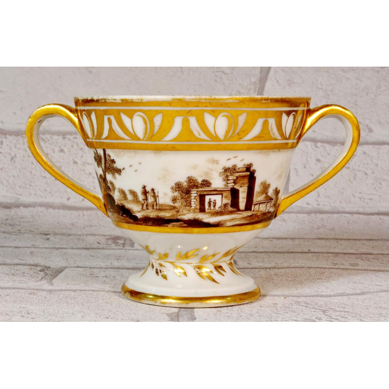 Paris porcelain, large chocolate cup and saucer, late 18th century