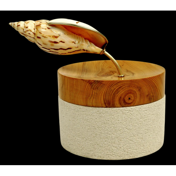 Isabelle Fustinoni "hydro" ceramic box covered with a lid