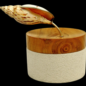 Isabelle Fustinoni "hydro" ceramic box covered with a lid