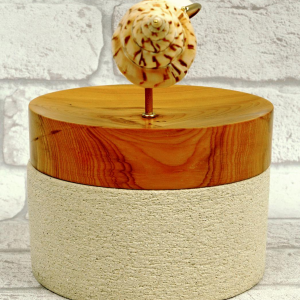 Isabelle Fustinoni "hydro" ceramic box covered with a lid