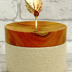 Isabelle Fustinoni "hydro" ceramic box covered with a lid