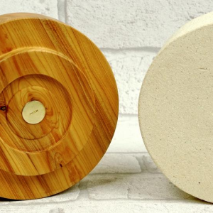 Isabelle Fustinoni "hydro" ceramic box covered with a lid