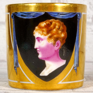 Parijs porselein, kop en schotel met voorstelling van de koning van Rome, Keizerrijk periode