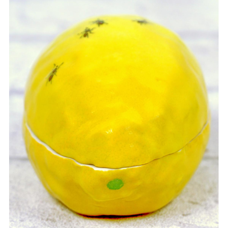 Didier GARDILLOU, boite en forme de citron ornée de fourmis - trompe l'oeil en porcelaine