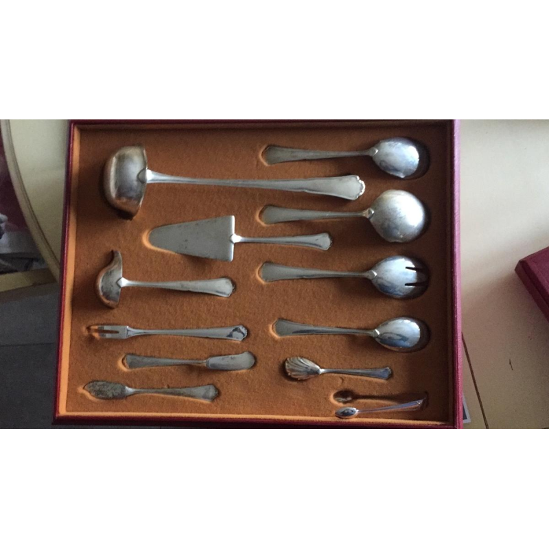 Ménagère de couverts en argent massif 800/1000 très complète