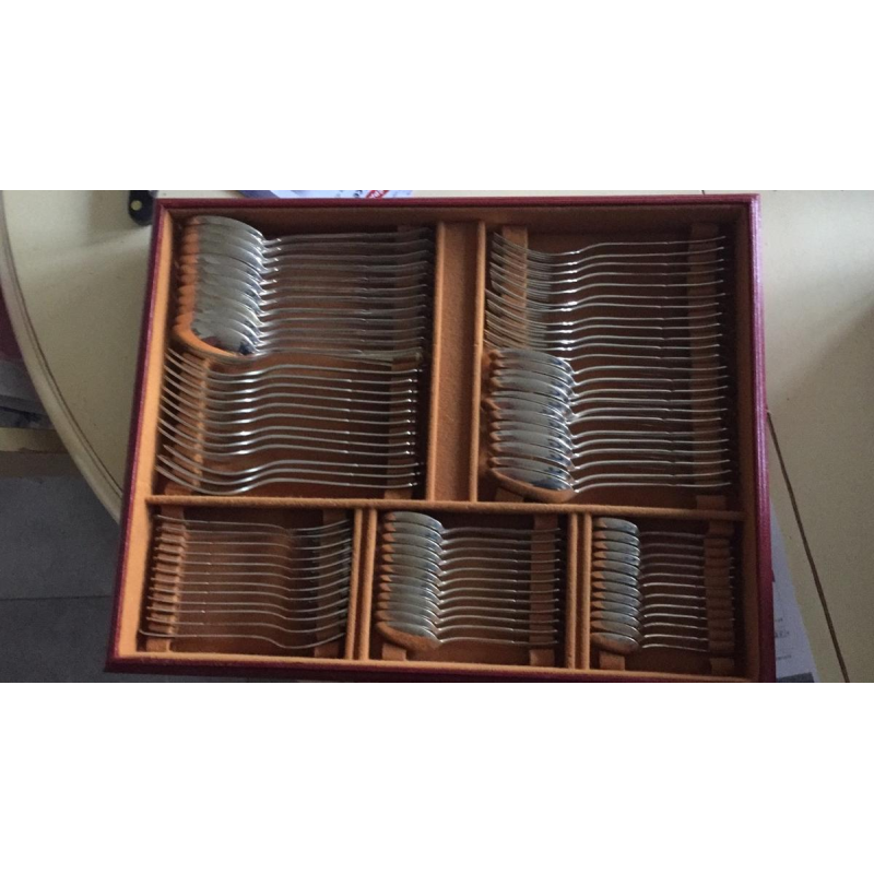 Zeer complete 800/1000 massief zilveren bestekset