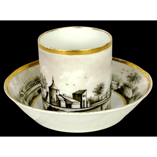 Porcelaine de Paris, tasse et sa soucoupe, fin XVIIIe
