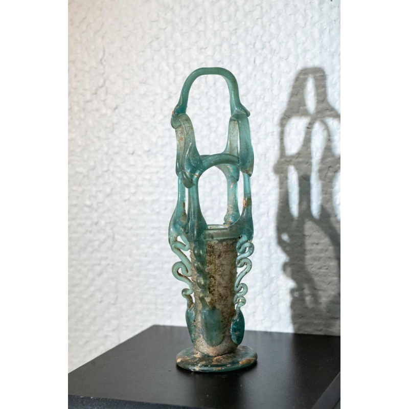 Verre romain en forme de panier. Bas-Empire romain, IVᵉ – Vᵉ siècle apr. J.-C.