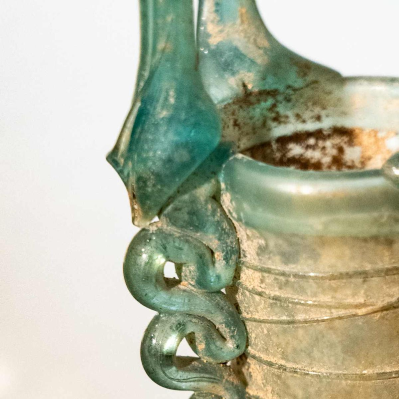 Verre romain en forme de panier. Bas-Empire romain, IVᵉ – Vᵉ siècle apr. J.-C.