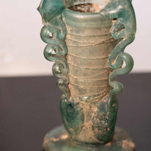 Romeins glas in de vorm van een mandje, Laat-Romeins Rijk, 4e-5e eeuw n.Chr.