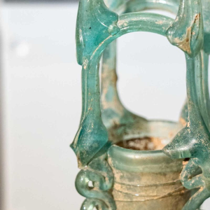 Romeins glas in de vorm van een mandje, Laat-Romeins Rijk, 4e-5e eeuw n.Chr.