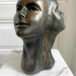 Charles DELPORTE “Regard de Lumière“, sculptuur in gepatineerde hars, 20e eeuw