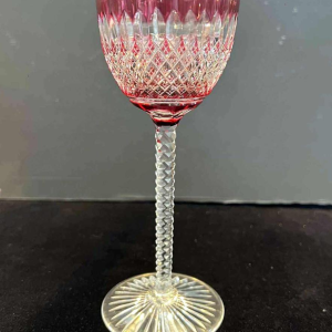 Val Saint Lambert, 6 verres a vin, cristal clair doublé et taillé