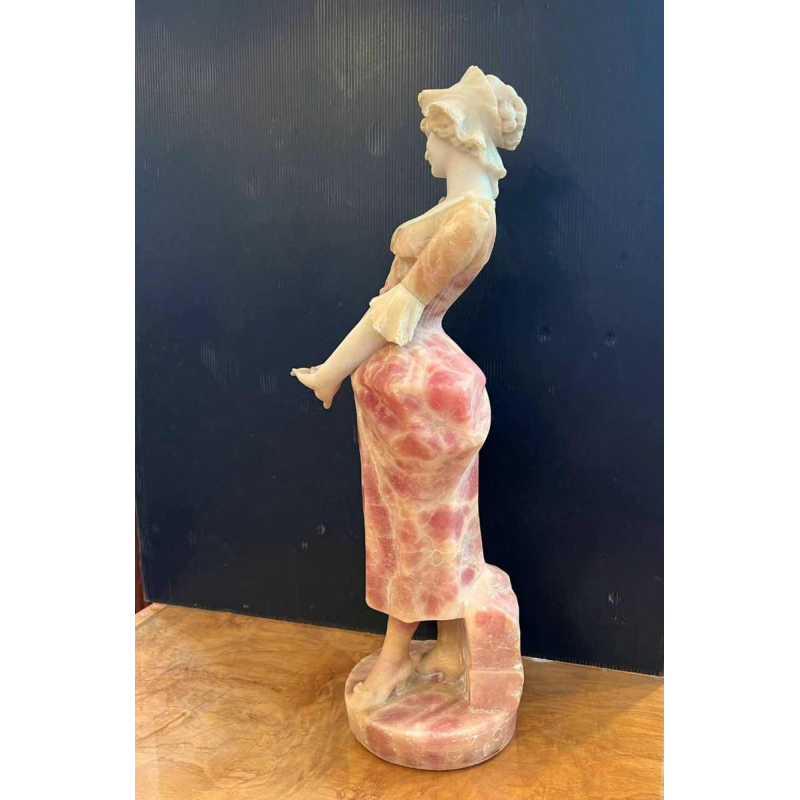 Young woman, sculpture in pink-tinted alabaster, Italian work circa 1900