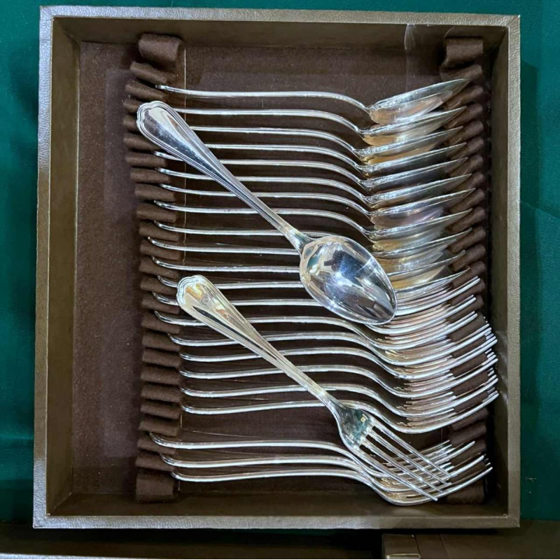 CHRISTOFLE, large SPATOURS 125 pieces silver-plated cutlery set