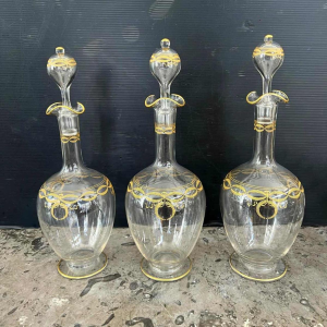 Carafe à vin en cristal de Baccarat, modèle "Byzantine doré"