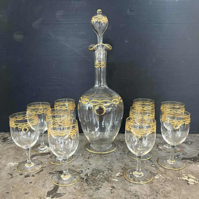 Carafe à vin en cristal de Baccarat, modèle "Byzantine doré"