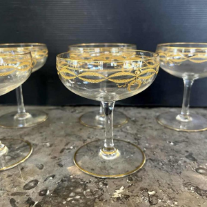 10 Baccarat kristallen champagneglazen "Byzantijns doré" model