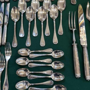 Christofle Orfèvrerie, Malmaison model 8-person cutlery set, 79 place settings silver-plated metal