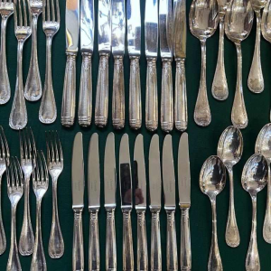 Christofle Orfèvrerie, Malmaison model 8-person cutlery set, 79 place settings silver-plated metal