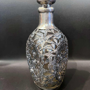 Carafe en verre, monture en argent, Chine 20ème siècle