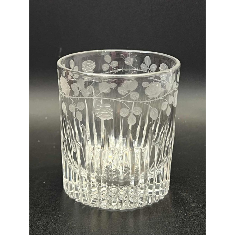 6 heldere kristallen whiskyglazen met geslepen en gegraveerde decoratie