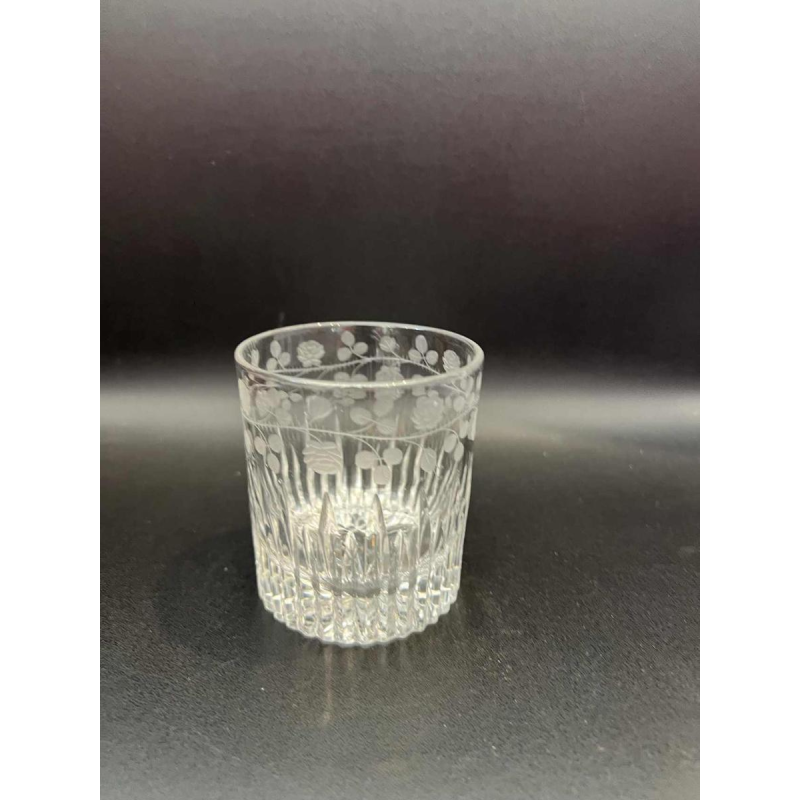 6 gobelets à whisky cristal clair à décor taillé et gravé