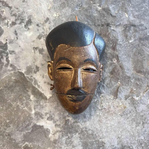 Masque Igbo (Ivo) du Nigeria.