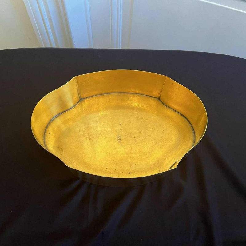 Imposante jardinière de table en bronze ajouré finement travaillé et doré, 19ème siècle