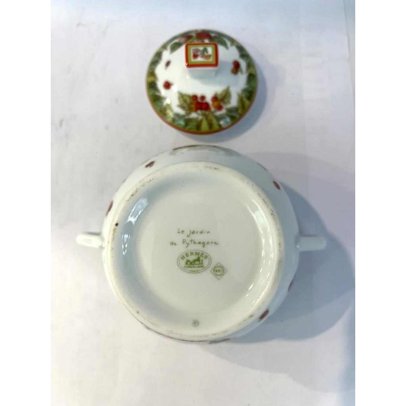 Hermès « Le jardin de Pythagore » sucrier en porcelaine